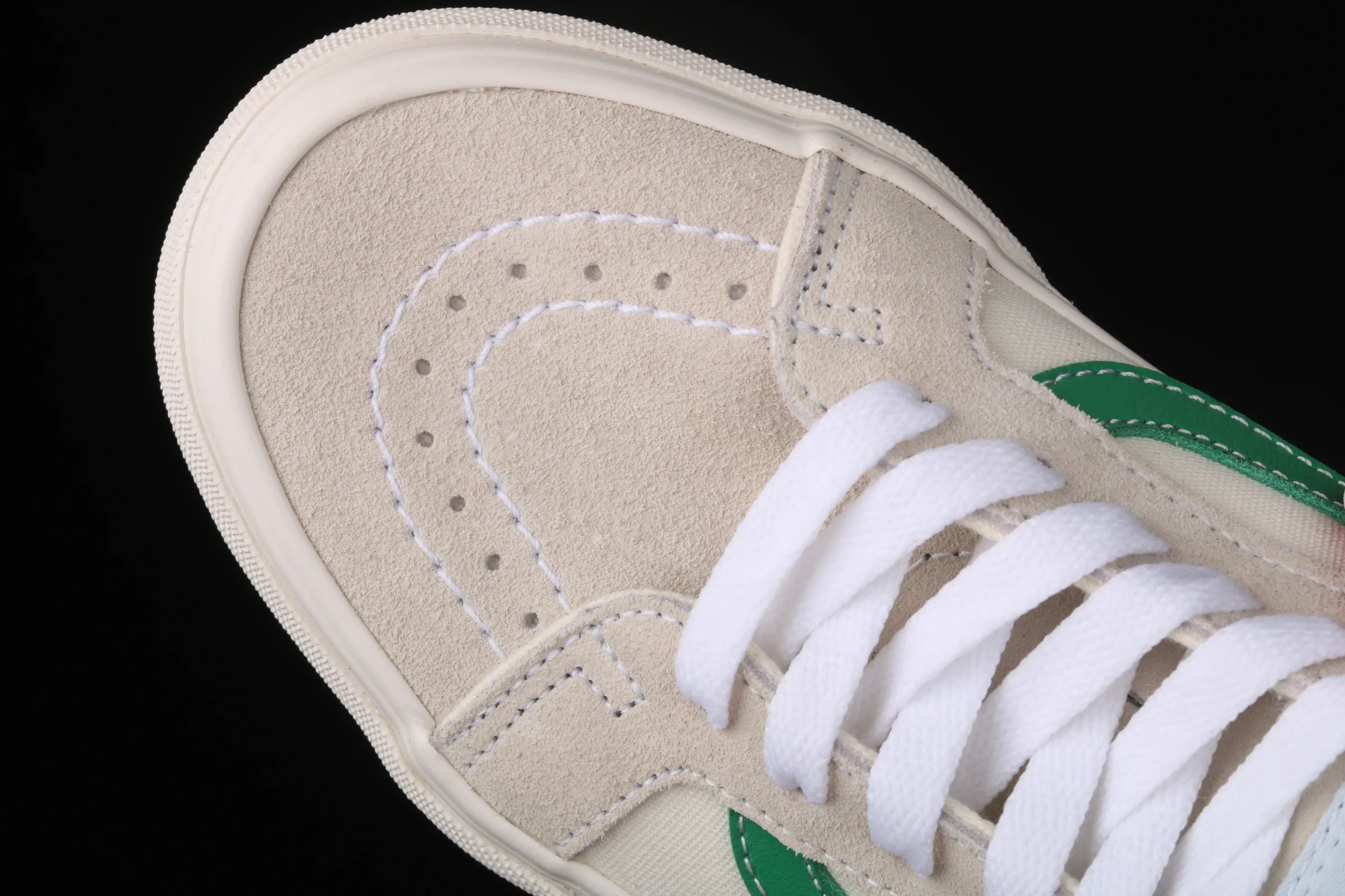 All categories Vans Vans series Vans Mid Vans Sk8 Mid Reissue Vans mid-top VN0A391FTP0 One size too large